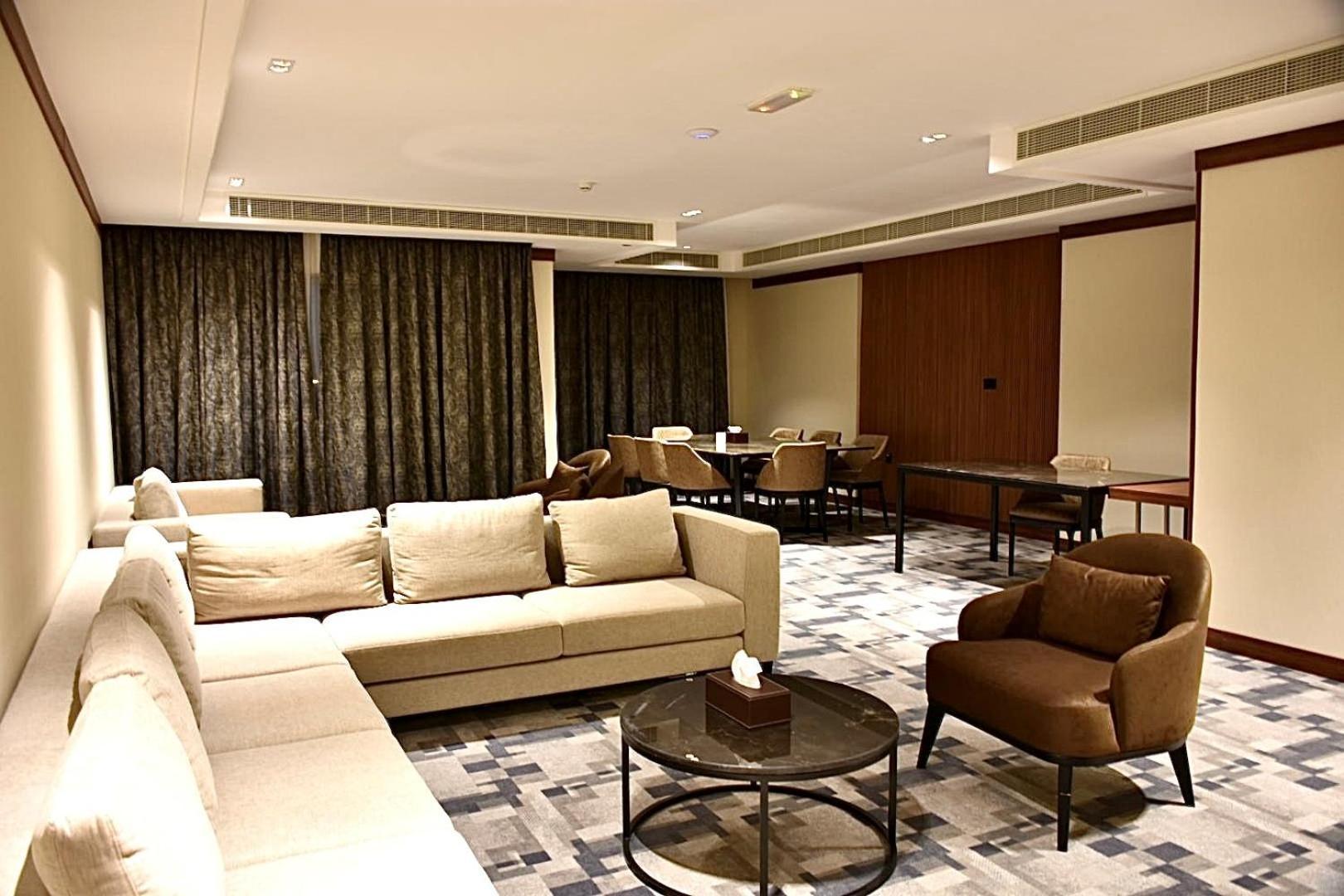 Royal Vista Hotel ‘Ibrī 外观 照片